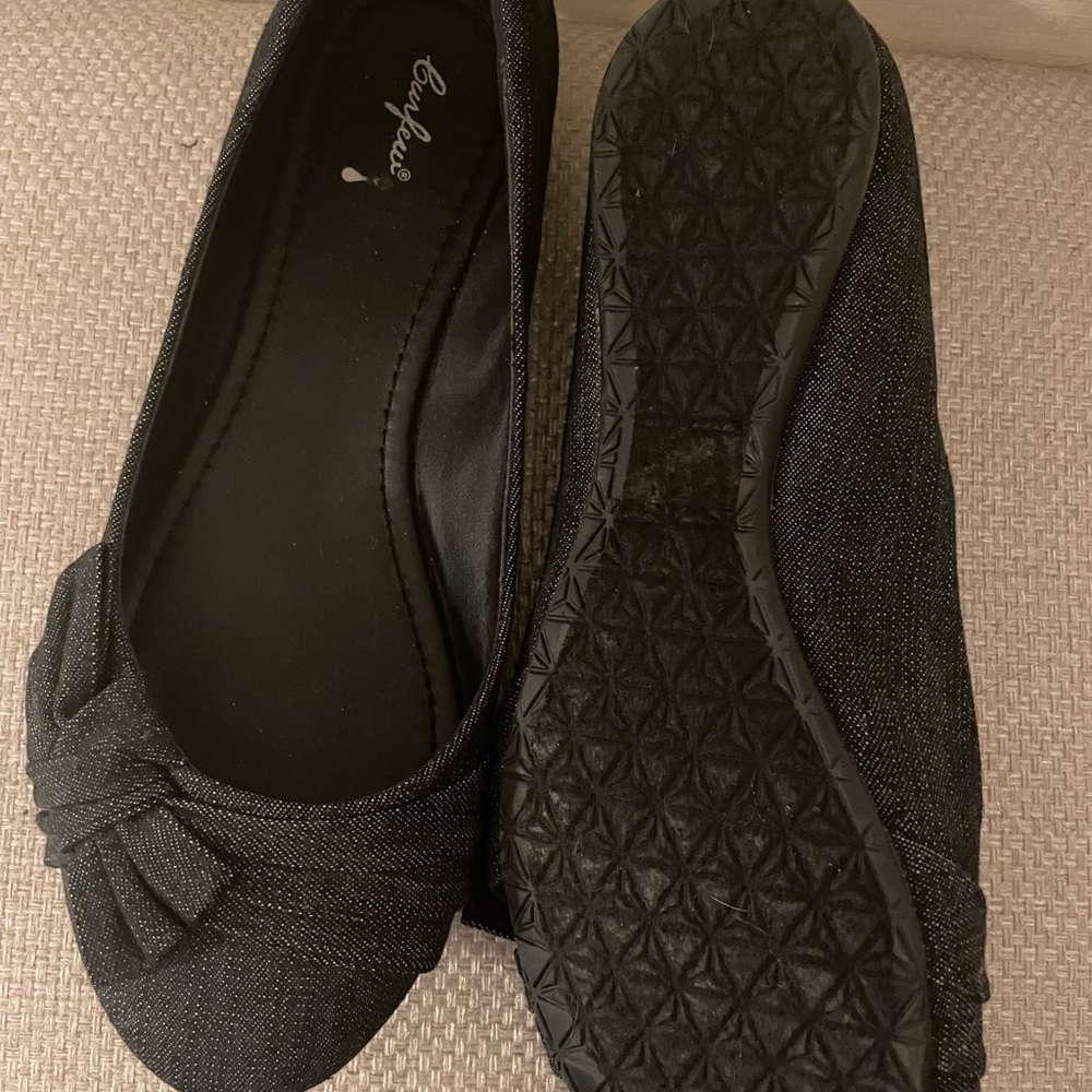 Flats - Picture 4 of 4
